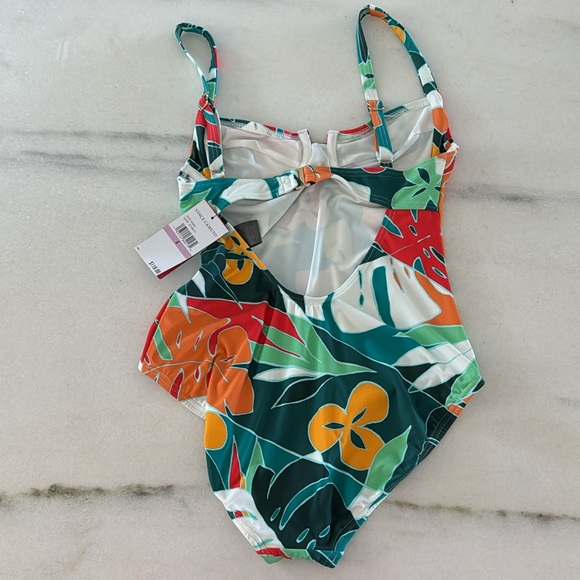 Vince Camuto one piece bathing suit. - Picture 3 of 5